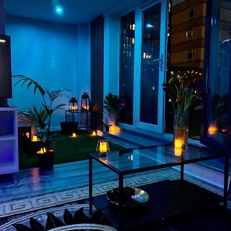 Ferienwohnung Luxury 9Ine Penthouse With Garden & Jacuzzi Birmingham Exterior foto