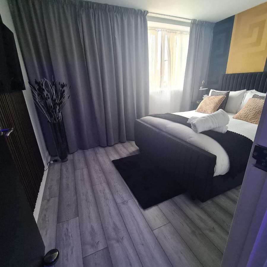 Ferienwohnung Luxury 9Ine Penthouse With Garden & Jacuzzi Birmingham Exterior foto