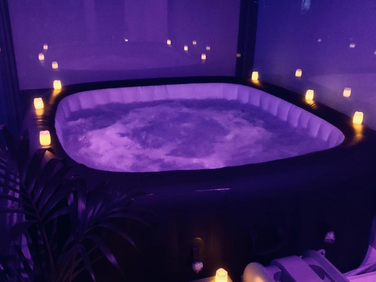 Ferienwohnung Luxury 9Ine Penthouse With Garden & Jacuzzi Birmingham Exterior foto