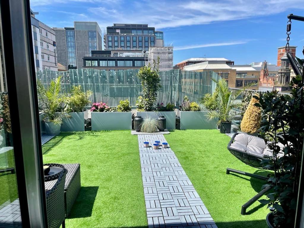 Ferienwohnung Luxury 9Ine Penthouse With Garden & Jacuzzi Birmingham Exterior foto